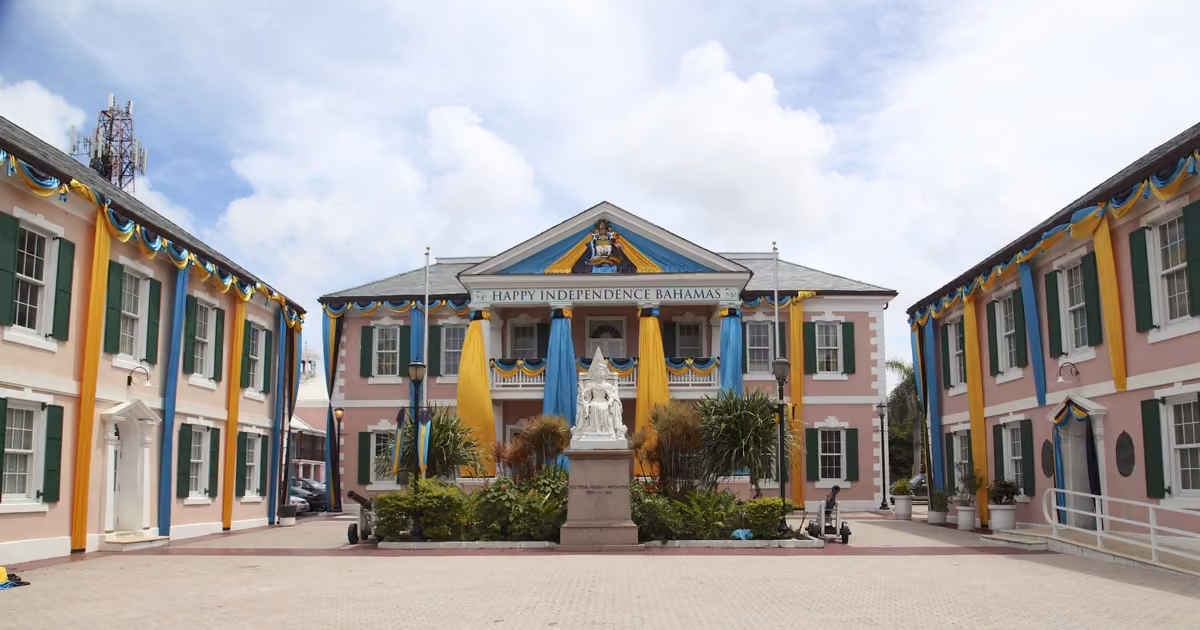 Nassau Landmark & Central Historic Promenade, The Bahamas — AMG Visa Guide