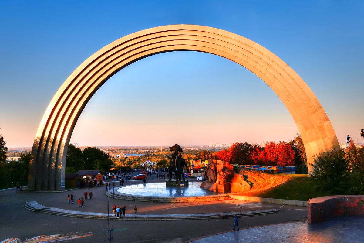 Kyiv Landmark & Central Historic Promenade, Ukraine — AMG Visa Guide